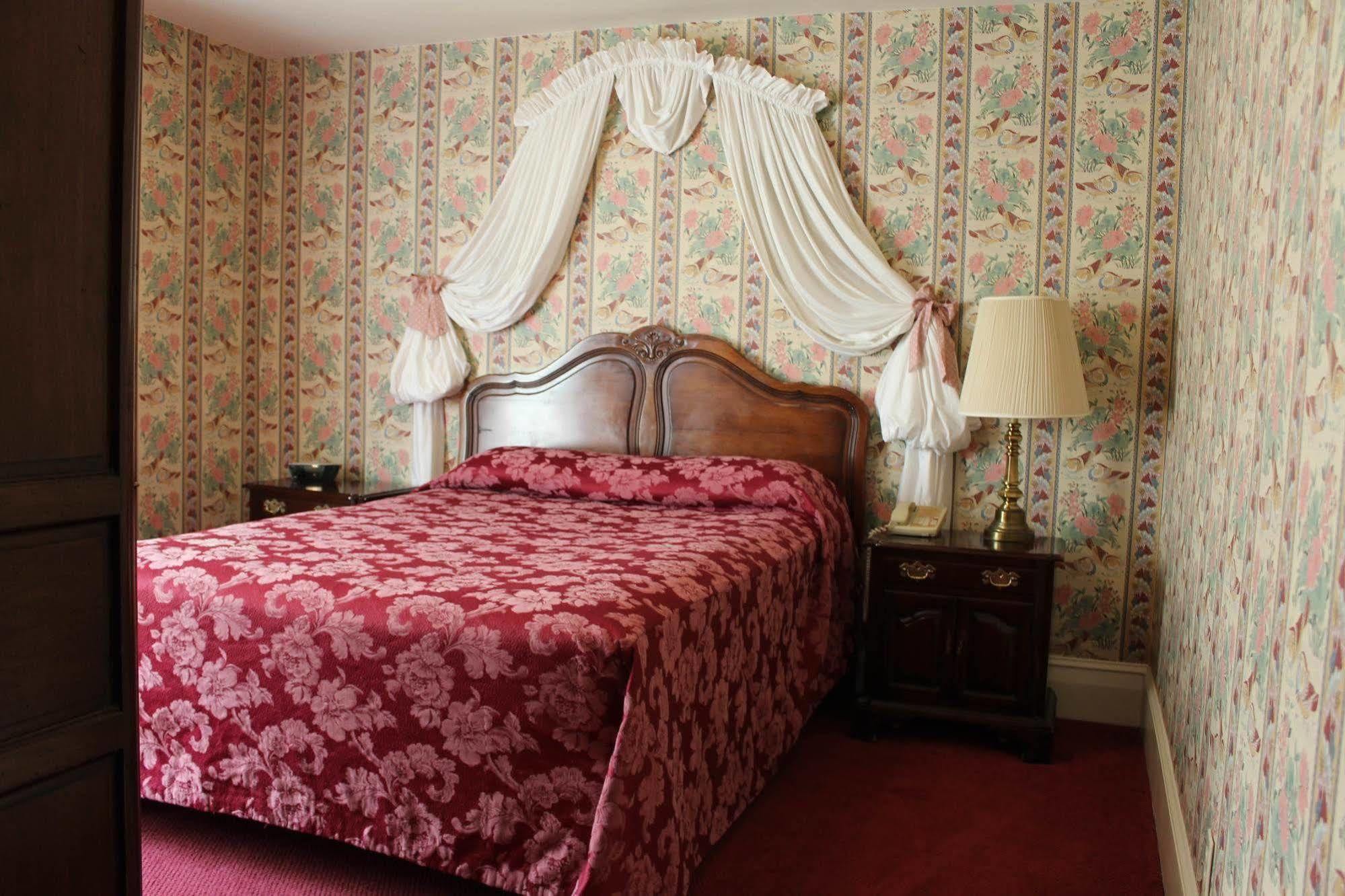 White Inn Fredonia エクステリア 写真