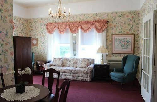 White Inn Fredonia エクステリア 写真